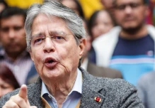 El juicio político a Lasso desploma el precio de los bonos de deuda de Ecuador