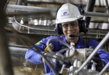 Gobierno busca consultoría para modernizar al sector hidrocarburífero