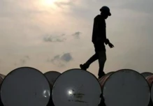 El petróleo WTI, referente de Ecuador, bajó a $ 77,95 el barril