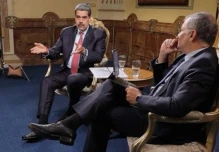 Correa reapareció en Caracas junto a Maduro