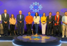 Candidatos a prefecturas participaron en debate obligatorio