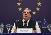 UE rechaza denuncia de "fraude" de González