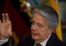 Lasso y Petro acuerdan combatir narcotráfico en la frontera Ecuador-Colombia 