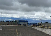El servicio de energía eléctrica se mantiene operativo en el país