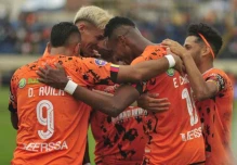 Libertad goleó y es el líder la LigaPro