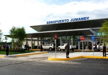El gobierno busca revivir al aeropuerto de Tena con concesiones