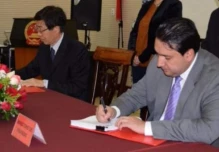 La deuda con China sube a USD 8 395 millones