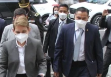 El gobierno sufrió dos bajas en las últimas horas