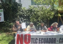 Organizaciones sociales rechazan acuerdo comercial con Canadá