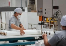 Disminuyen tasas de interés para el sector productivo en Ecuador
