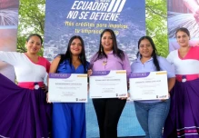 Noboa amplió a $100 millones los créditos del MIES