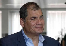 Fiscalía pide localizar a Rafael Correa en Bélgica