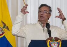 Petro denuncia presunto bombardeo desde Ecuador y pide a Trump intervenir para evitar una escalada