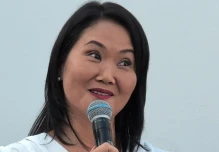 Perú: Keiko Fujimori y Roberto Sánchez protagonizan intenso debate presidencial a una semana de la segunda vuelta