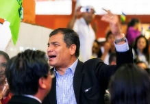 Desisten de consulta a favor de reelección
