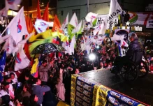 Moreno no logra sacudirse las denuncias de corrupción en su contra