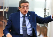 Íñigo Salvador, procurador general, dimitió tras la designación de su sucesor