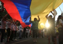 La marcha llegó a la vía a la Costa