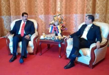 Reportan que Correa se ha reunido secretamente con Maduro