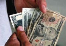 Ecuador emitió 3.000 millones en bonos soberanos 