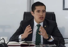 Ministro de Finanzas, Richard Martínez, dialoga con el FMI en Washington