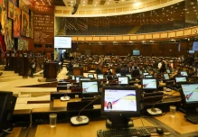 La Asamblea se allana al presupuesto del Gobierno