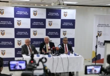 El BID y BEI financiarán $ 250 millones para interconexión eléctrica Ecuador-Perú 