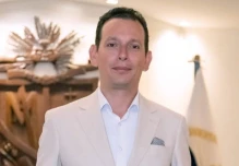 Carlos Calderón, profesor de la UTPL, recibió galardón internacional