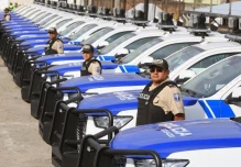 Policía recibe 190 vehículos con apoyo del sector privado