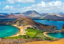 Ecuador y Costa Rica lanzan expedición por "migravía" de Coco a Galápagos 