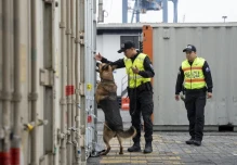 Policía y Ejército inspeccionaron los puertos de Guayaquil, foco del narcotráfico