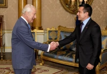 El rey Carlos III recibió a Noboa en el Palacio de Buckingham