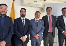 Solaris presenta avances de Warintza a autoridades del sector minero