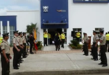 Investigan en Ecuador cerca de 1.300 casos de pagos ilegales en la Policía