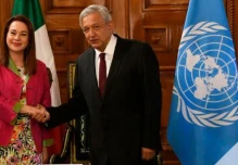 María F. Espinosa podría ser el peón de AMLO