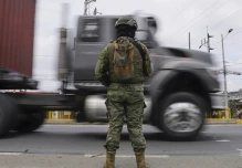 Perú "ha extremado sus medidas de control" tras violencia en Ecuador