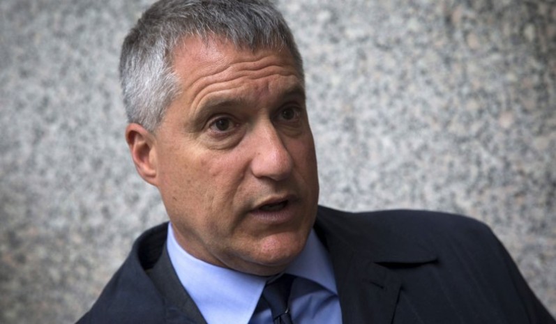 Steven Donziger outside the Court of Appeals in New York, April 2015 (Reuters: Mike Segar) Steven Donziger outside the Court of Appeals in New York, April 2015 (Reuters: Mike Segar)