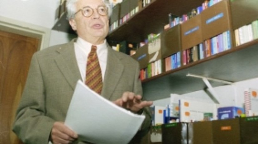 Cristóbal Bonífaz, abogado sancionado por corte norteamericana por presentar casos falsos de cáncer. Cristóbal Bonífaz, abogado sancionado por corte norteamericana por presentar casos falsos de cáncer.