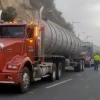 Colombia elimina el cambio obligatorio de tractocamiones en la frontera con Ecuador