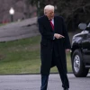 Trump pide a los indocumentados en un video que se "autodeporten" antes de ser arrestados