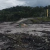 Alto caudal del río Upano interrumpe el paso en la vía Macas-Puyo