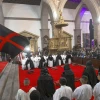 El Arrastre de Caudas, antiguo rito de Semana Santa, se sigue representando solo en Quito