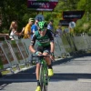Seis ciclistas más siguen la rueda de Richard Carapaz para llegar al World Tour