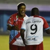 Ronaldinho deleitó con su fútbol en Manta
