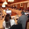 Crudo y Oxy empujan a revisión del presupuesto