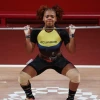 Angie Palacios rompió el récord mundial y ganó triple medalla de oro