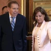Boluarte condecoró a González Urrutia 