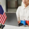 La misión diplomática abrió convocatorias para cargos administrativos. Los postulantes deben aplicar en línea y cumplir los requisitos de cada puesto. 
                                                width=