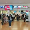 Dólar alto en Colombia atrae a ecuatorianos, para compras
