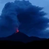 Descienden bloques incandescentes desde el Reventador